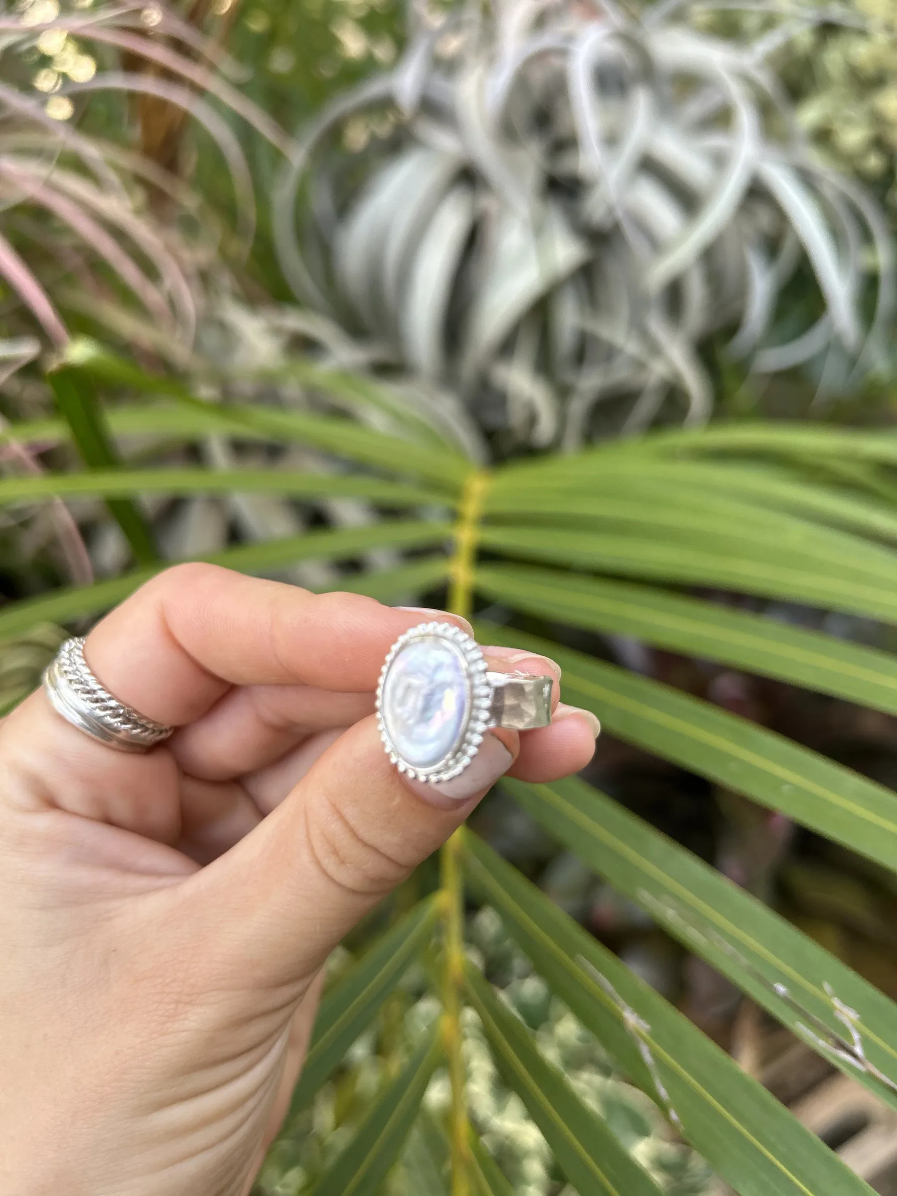 Sun spell ring